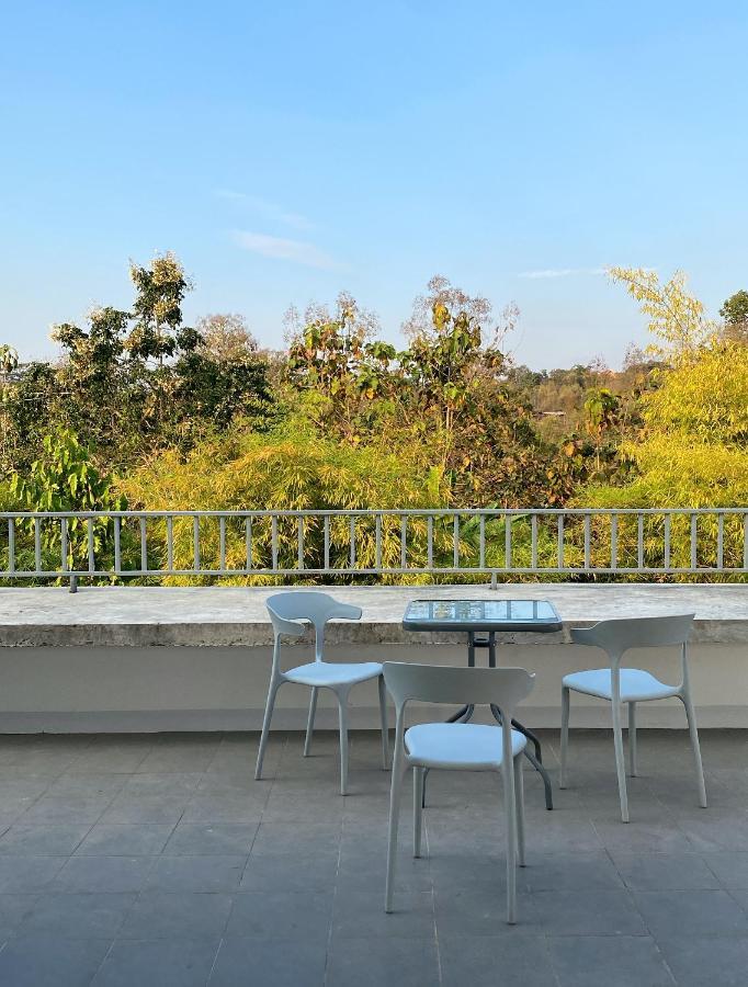 난 Baan Thammada B&B 외부 사진
