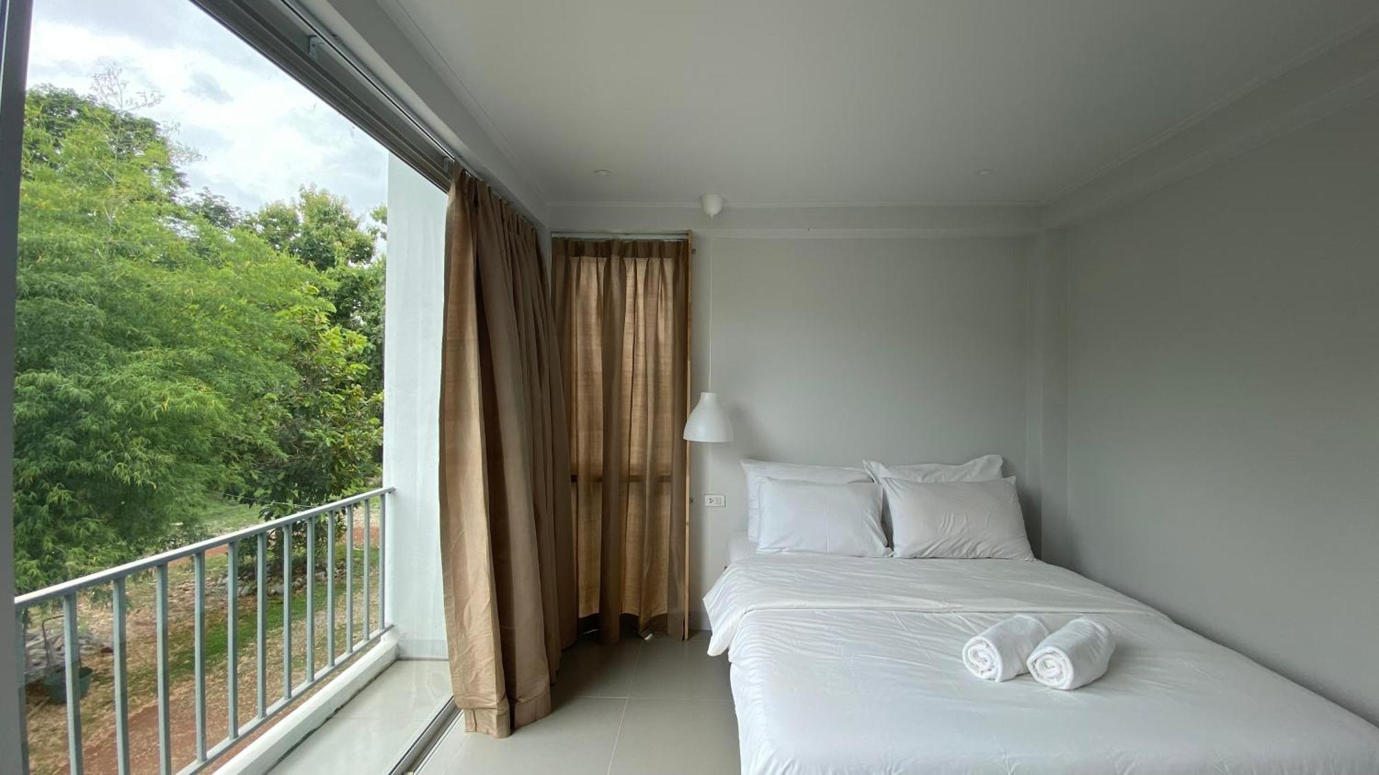 난 Baan Thammada B&B 외부 사진